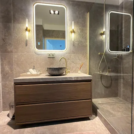 Croisette Luxury Retreat
