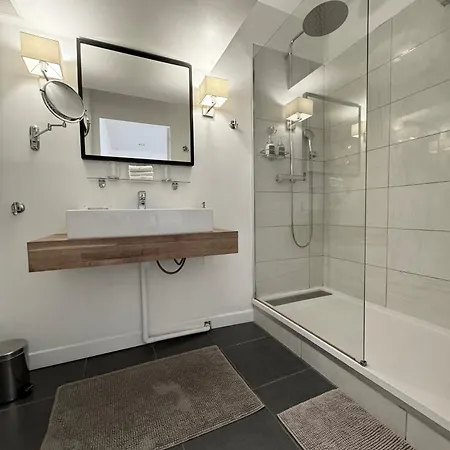 A 2 Pas De La Croisette * Cannes