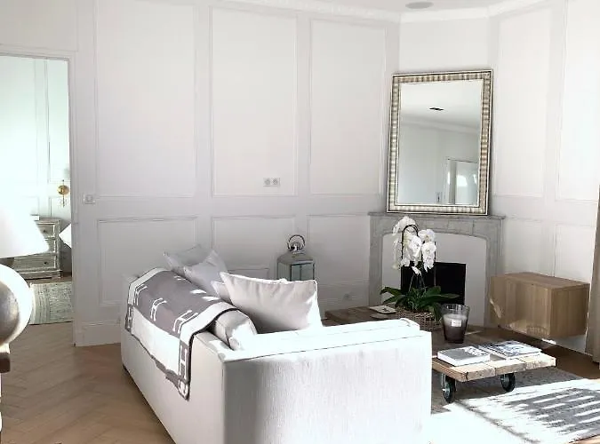 Croisette Luxury Retreat