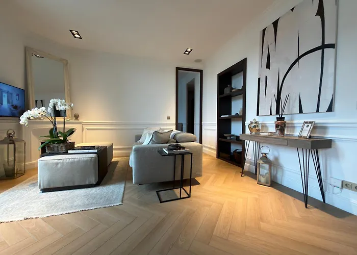 Daire Croisette Luxury Retreat *
